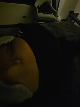 Roomhot404f online show from January 16, 2026, 3:32 am