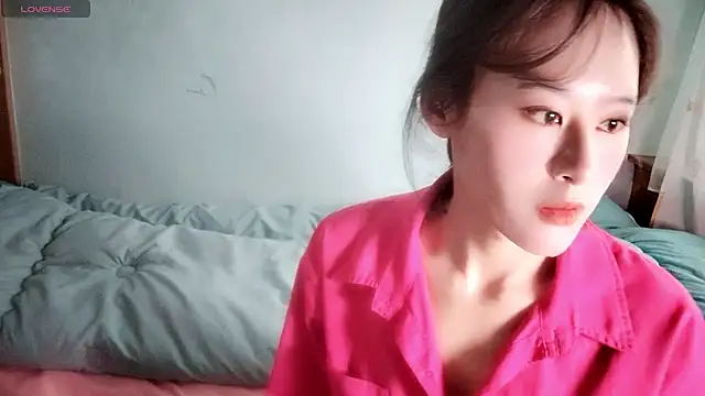 MsTipsy  online show from November 6, 2025, 4:16 am