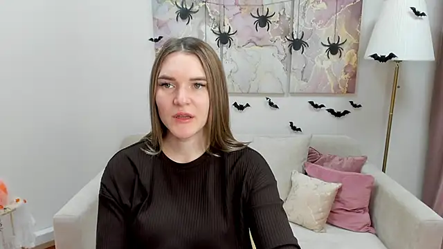 AriaAmaren online show from November 3, 2025, 10:46 pm
