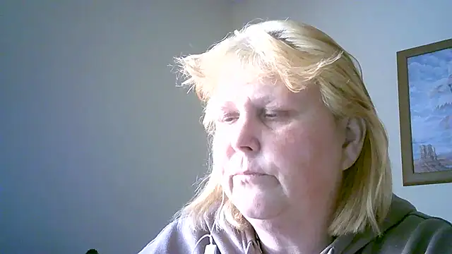 Sylviastar46 online show from November 11, 2025, 2:45 pm