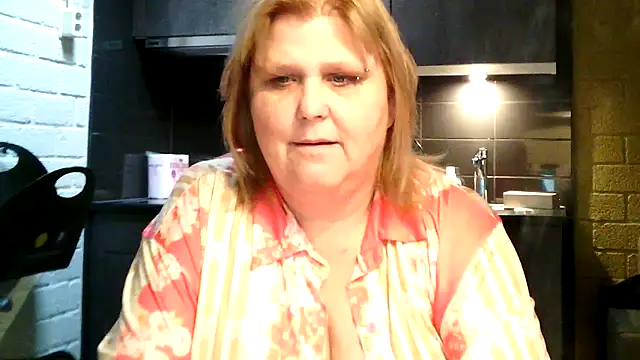 Sylviastar46 online show from March 7, 2026, 9:05 am