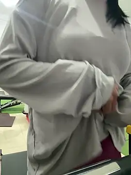 trinhvutrinh online show from December 14, 2025, 12:22 pm