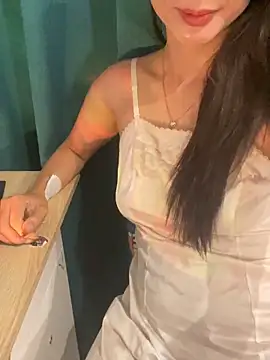 trinhvutrinh online show from April 8, 2026, 1:07 am