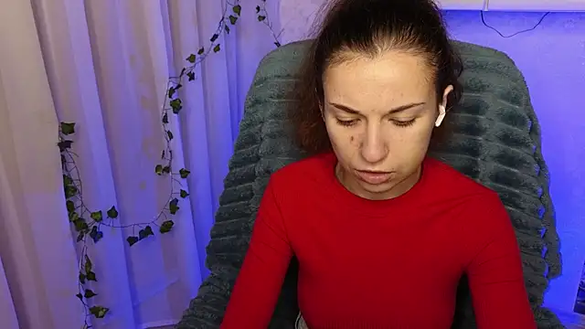 Ulyanix online show from December 3, 2025, 4:57 am