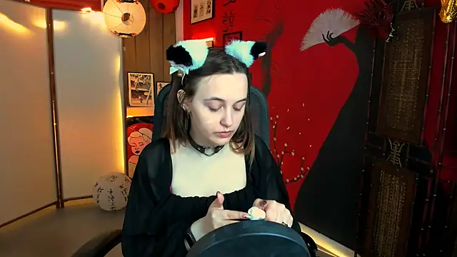 Snapshot of IreneBailey chatting on October 31, 2025, 9:17 am IreneBailey online show from October 31, 2025, 9:17 am