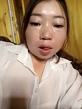 julybe online show from February 25, 2026, 5:07 am