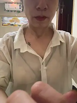 aniani11 online show from April 12, 2026, 12:08 pm