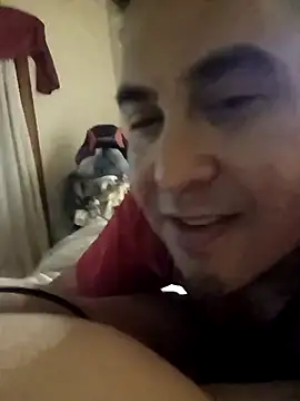 Snapshot of reynaelizabeth chatting on November 1, 2025, 5:25 am reynaelizabeth online show from November 1, 2025, 5:25 am