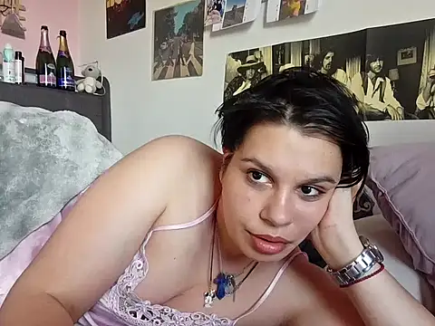 Carolineisback online show from May 10, 2026, 3:47 pm