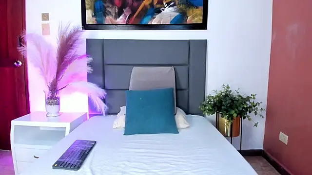 Snapshot of HannaaWells chatting on February 20, 2026, 6:32 pm HannaaWells online show from February 20, 2026, 6:32 pm