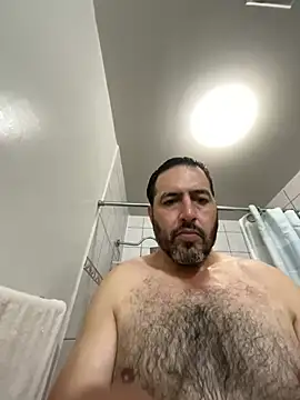Snapshot of ezrah23 chatting on March 19, 2026, 6:30 pm ezrah23 online show from March 19, 2026, 6:30 pm