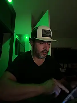 ezrah23 online show from June 12, 2026, 7:39 am