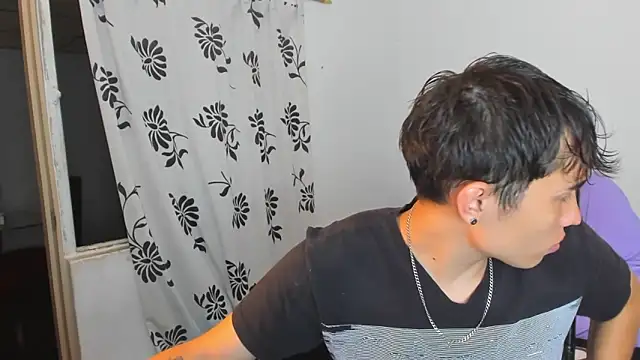 MollyandFher online show from December 22, 2025, 2:11 am