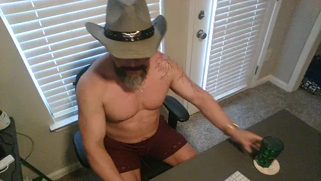 Snapshot of Chacho_1972 chatting on July 19, 2026, 6:15 pm Chacho 1972 online show from July 19, 2026, 6:15 pm