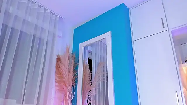 Snapshot of LahanaKimish chatting on February 5, 2026, 3:46 am LahanaKimish online show from February 5, 2026, 3:46 am