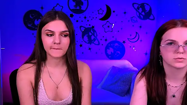 lisa dark  online show from April 9, 2026, 7:09 pm