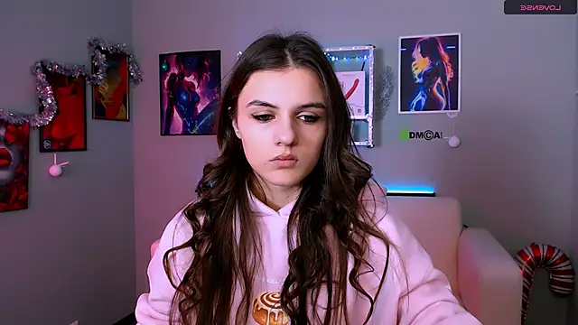 lisa dark  online show from January 13, 2026, 10:19 am