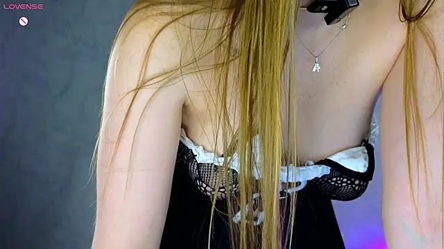 Lovelly molly1 online show from March 31, 2026, 5:48 pm