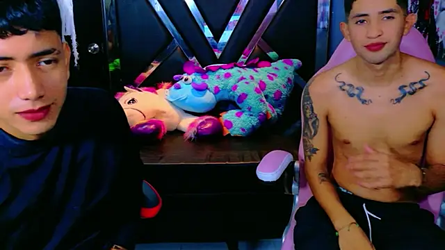 darwinandbrayann online show from November 13, 2025, 8:13 pm