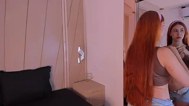 Snapshot of lexiee__ chatting on January 10, 2026, 11:49 am lexiee online show from January 10, 2026, 11:49 am