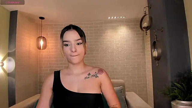 LaurentRosse1 online show from December 3, 2025, 7:24 pm