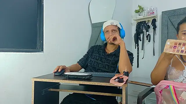 DamianandEva online show from June 2, 2026, 12:49 pm