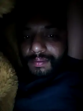 Advance01 online show from November 10, 2025, 9:31 pm