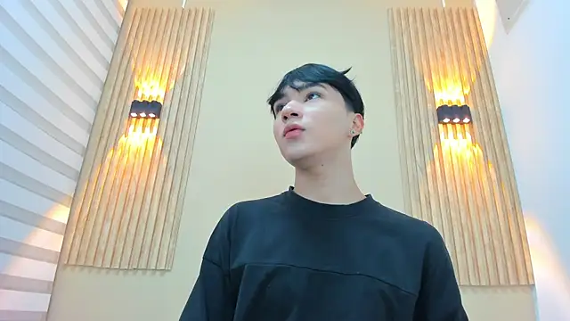 JULII RICO1 online show from December 22, 2025, 1:00 pm