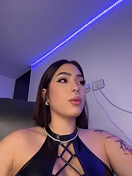 Snapshot of Raven_DeVille chatting on April 26, 2026, 8:00 am Raven DeVille online show from April 26, 2026, 8:00 am