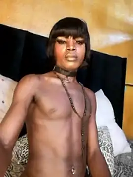 Snapshot of Lucile_Carrie chatting on February 9, 2026, 1:25 am Lucile Carrie online show from February 9, 2026, 1:25 am