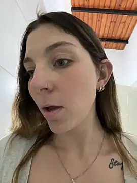 Snapshot of Camilu2025 chatting on October 30, 2025, 4:26 pm Camilu2025 online show from October 30, 2025, 4:26 pm