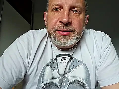 ghost430000 online show from June 14, 2026, 7:42 am