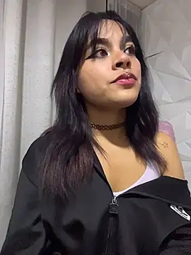 Snapshot of Veronica_Kane chatting on October 31, 2025, 3:25 am Veronica Kane online show from October 31, 2025, 3:25 am