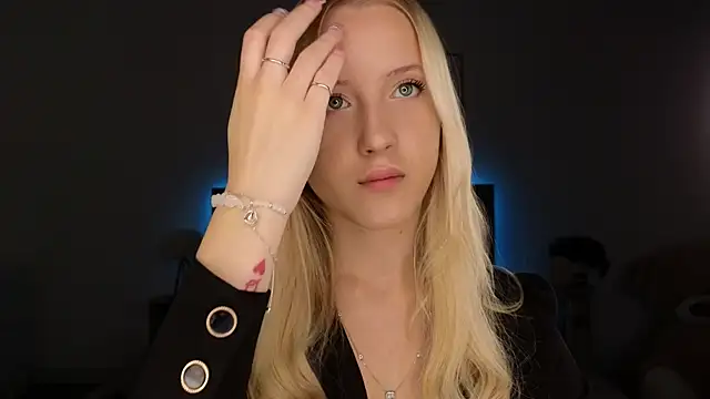 adele armass online show from March 28, 2026, 8:32 pm