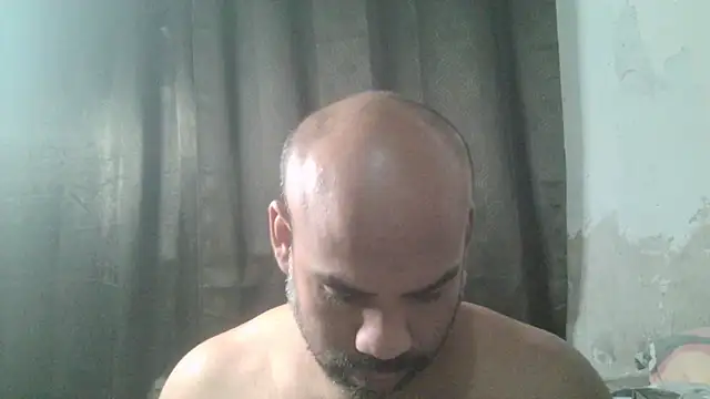 CoupleHotLatinBigAss online show from May 10, 2026, 2:15 am
