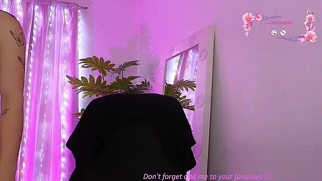 BabyLauritaa online show from March 14, 2026, 7:20 pm