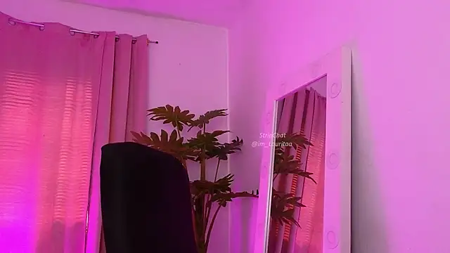 BabyLauritaa online show from April 16, 2026, 6:52 pm