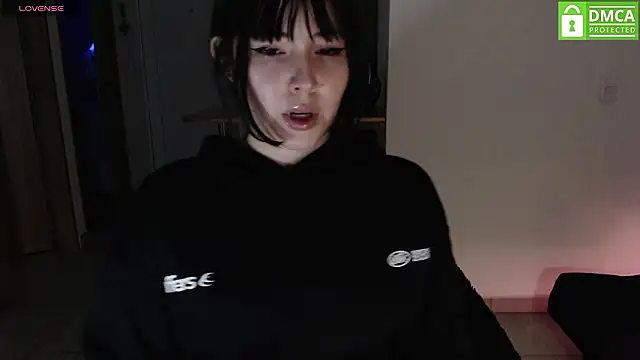 Snapshot of just_meko chatting on February 9, 2026, 3:48 am just meko online show from February 9, 2026, 3:48 am