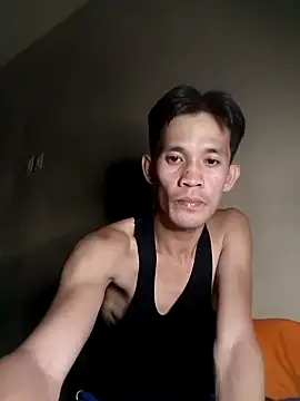 Hot-babyyboy30 online show from November 18, 2025, 8:45 pm