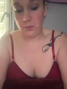 Snapshot of Girlysensuelle chatting on October 31, 2025, 9:17 am Girlysensuelle online show from October 31, 2025, 9:17 am