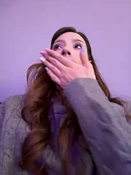 LilluKatten online show from March 9, 2026, 1:14 pm