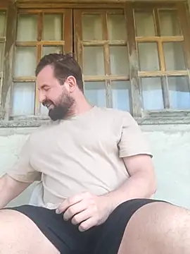 Snapshot of rooliv1 chatting on November 16, 2025, 10:42 am rooliv1 online show from November 16, 2025, 10:42 am