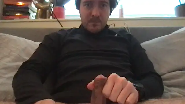 Snapshot of dutchpieter95 chatting on February 24, 2026, 1:01 pm dutchpieter95 online show from February 24, 2026, 1:01 pm