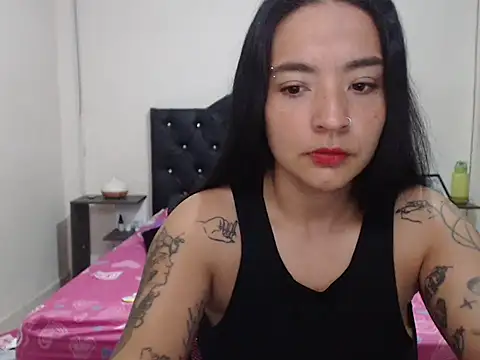 Girlbigtits online show from November 13, 2025, 10:30 am