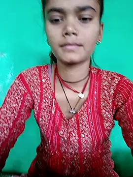 Hot sutr online show from November 2, 2025, 5:12 am