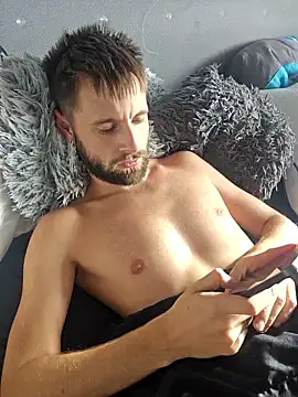 bigcockadem online show from November 4, 2025, 12:31 pm