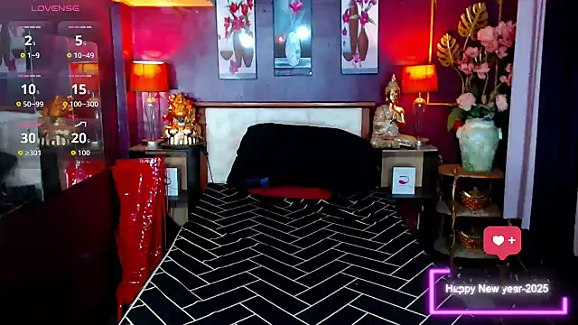 Snapshot of Plastique_PATRICIA chatting on February 13, 2026, 3:28 am Plastique PATRICIA online show from February 13, 2026, 3:28 am