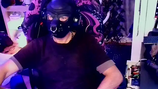 JoyboyBear online show from May 13, 2026, 2:07 am