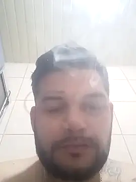 cesarcampos2210 online show from November 3, 2025, 10:19 am