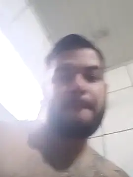 cesarcampos2210 online show from October 31, 2025, 10:01 am